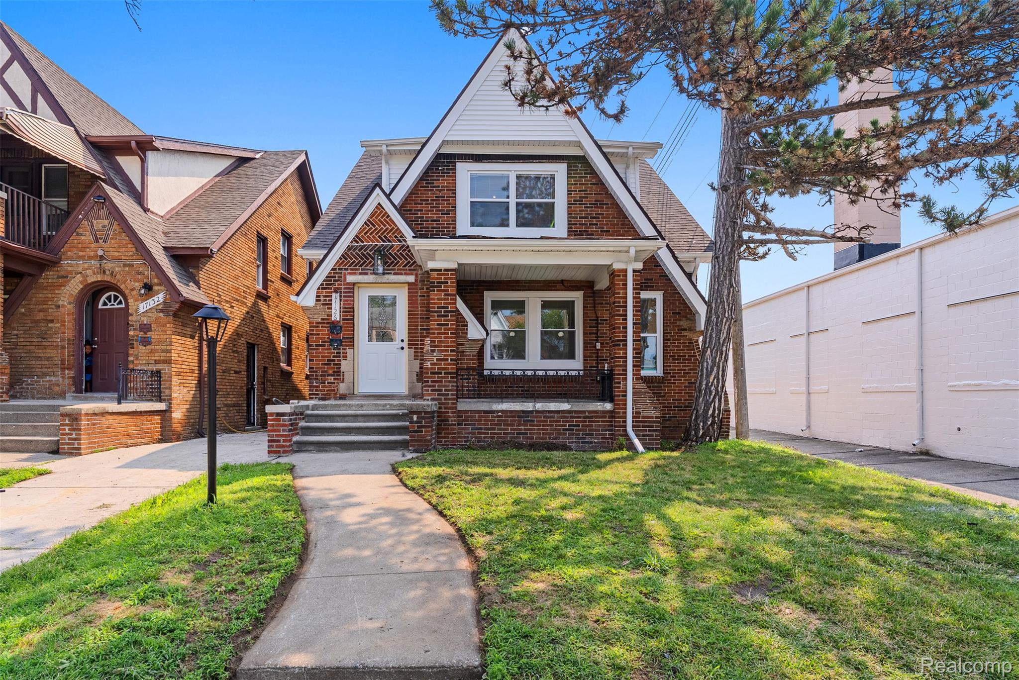 17126 Roselawn Street