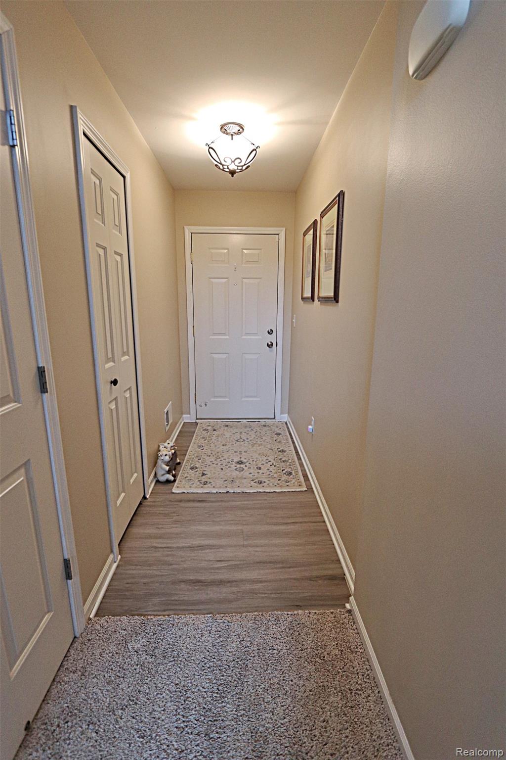 10139 Ridge Run Street 9