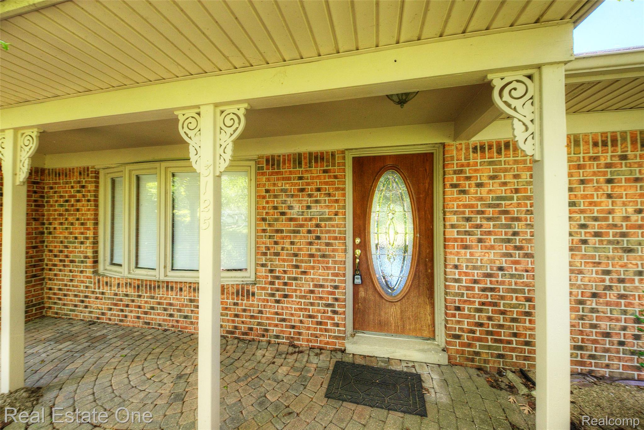 3125 W Commerce Road