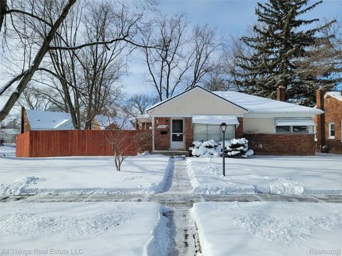 15827 Denby Redford Charter Township MI 48239
