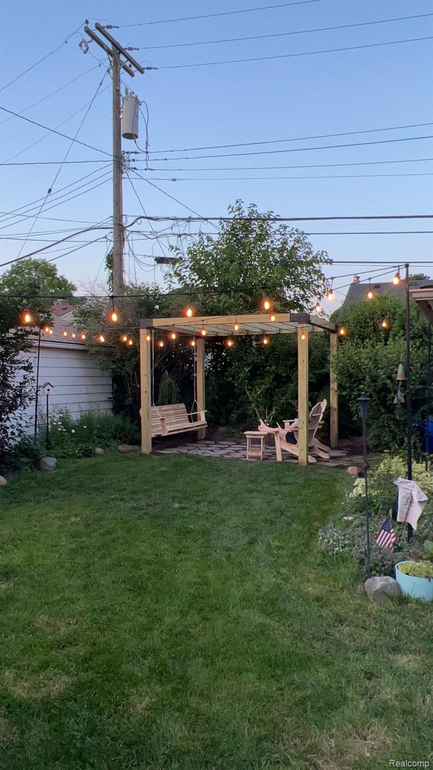 350 N Reginald Street