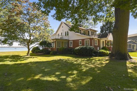 29863 E River Road Grosse Ile Township MI 48138