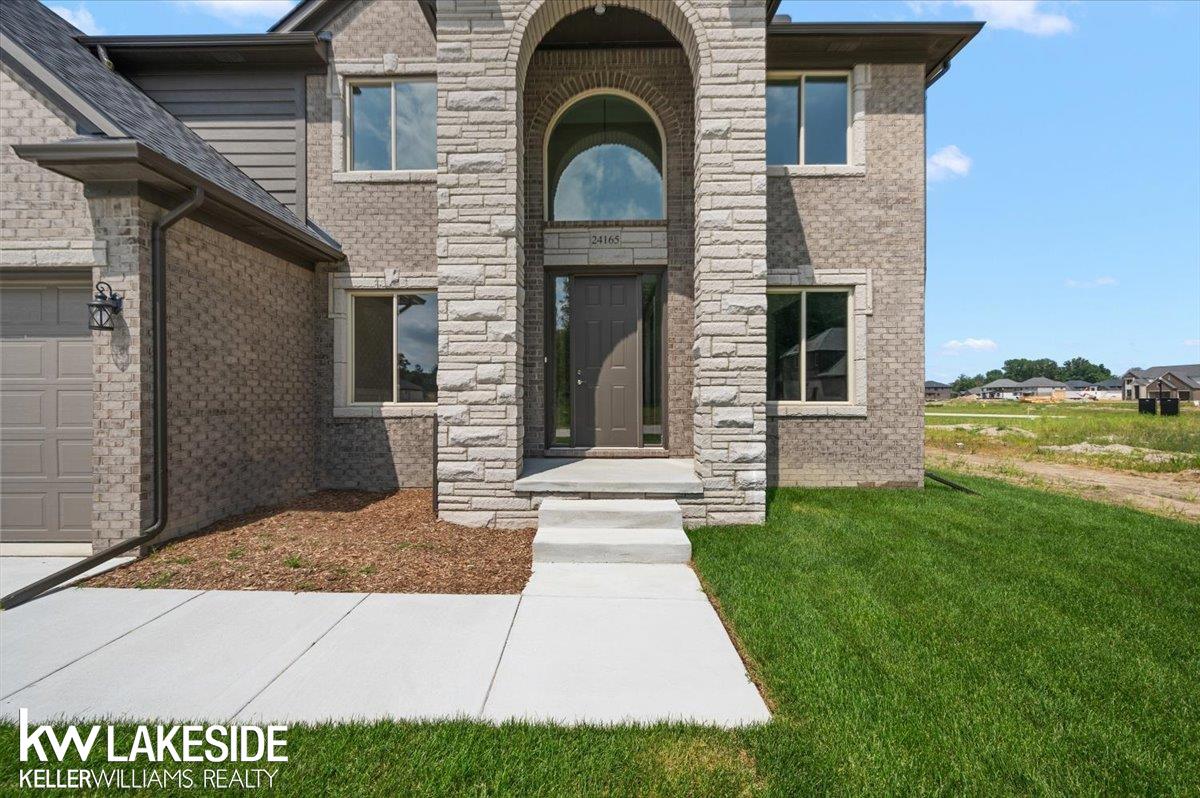 24165 Tullymore Drive