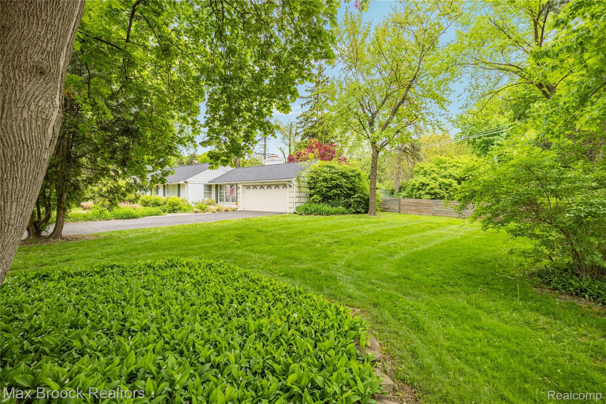 6485 Thurber Road
