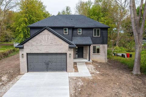 47309 Jefferson Avenue Chesterfield Township MI 48047
