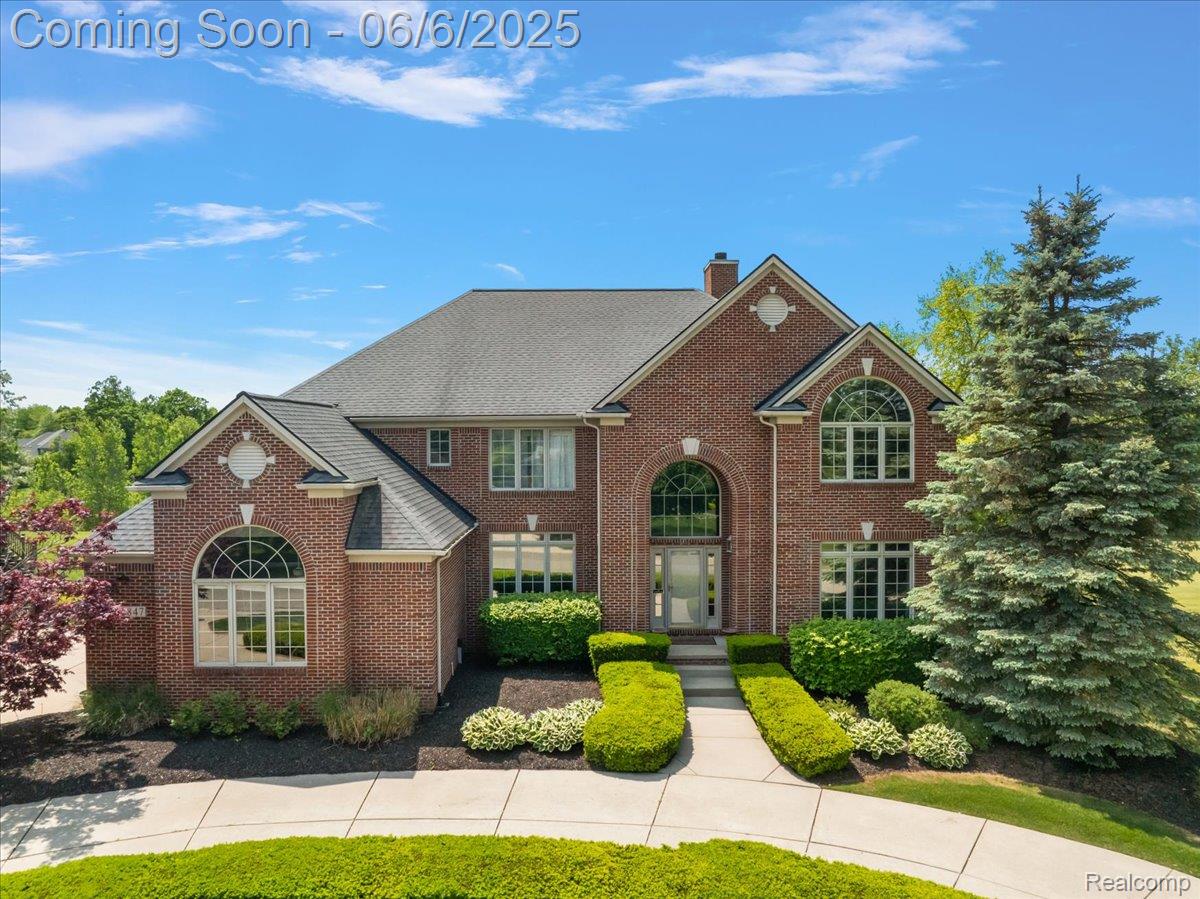 5847 Majestic Oaks Drive