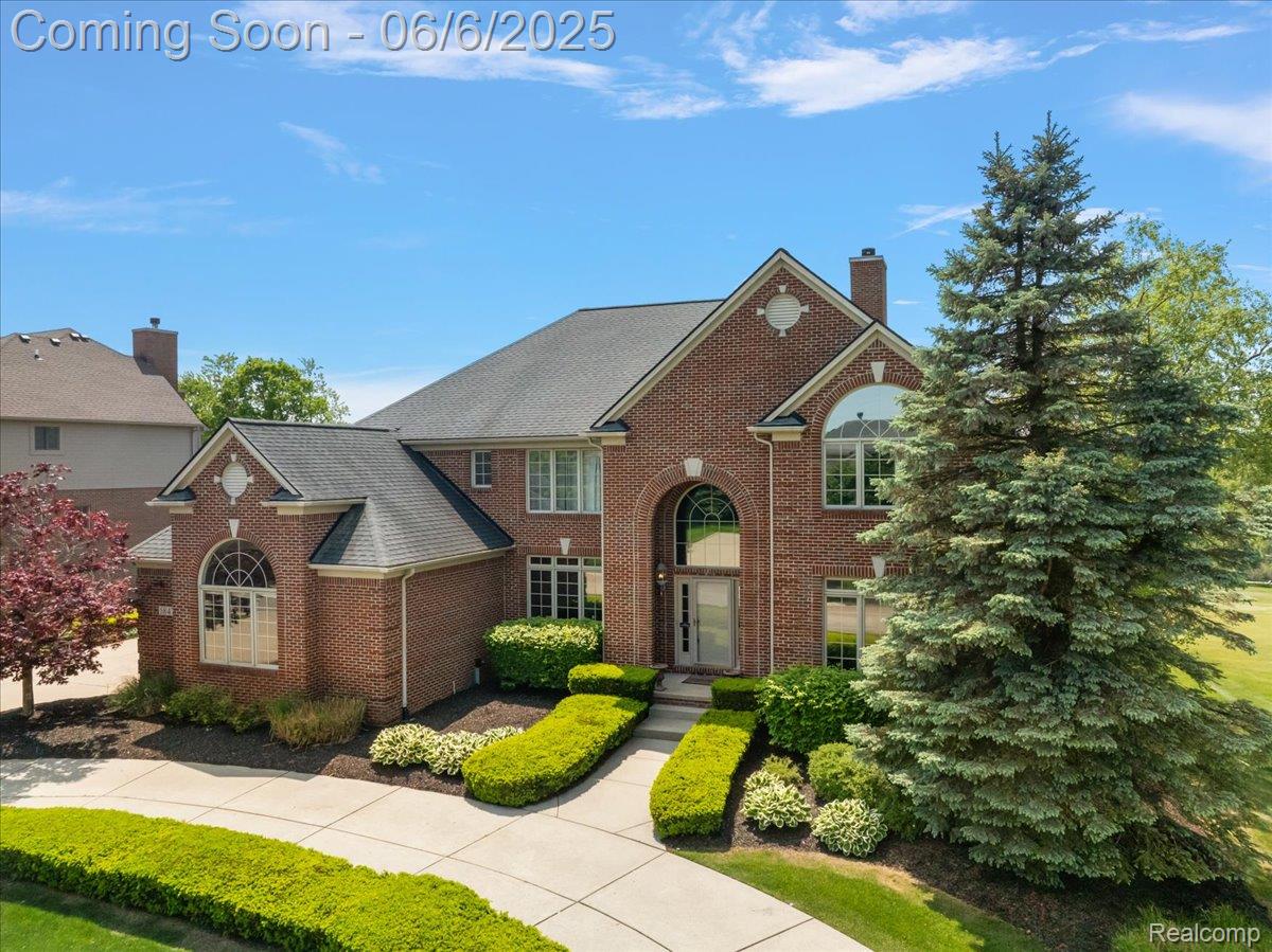 5847 Majestic Oaks Drive