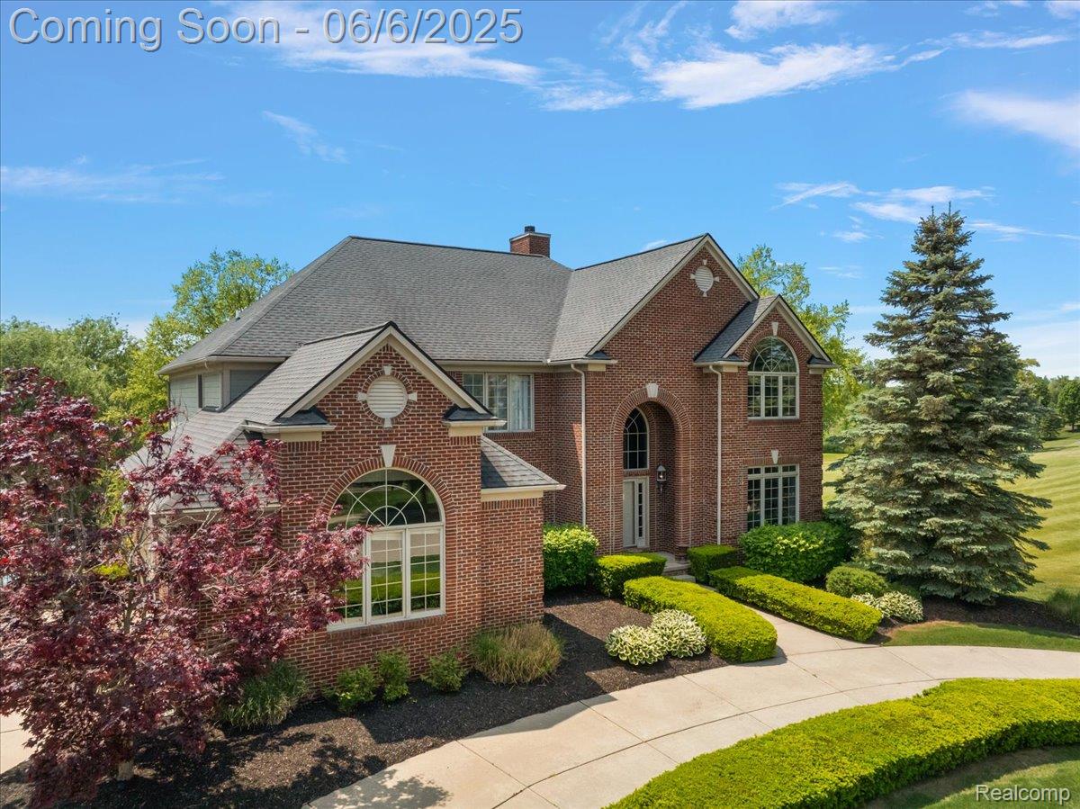 5847 Majestic Oaks Drive