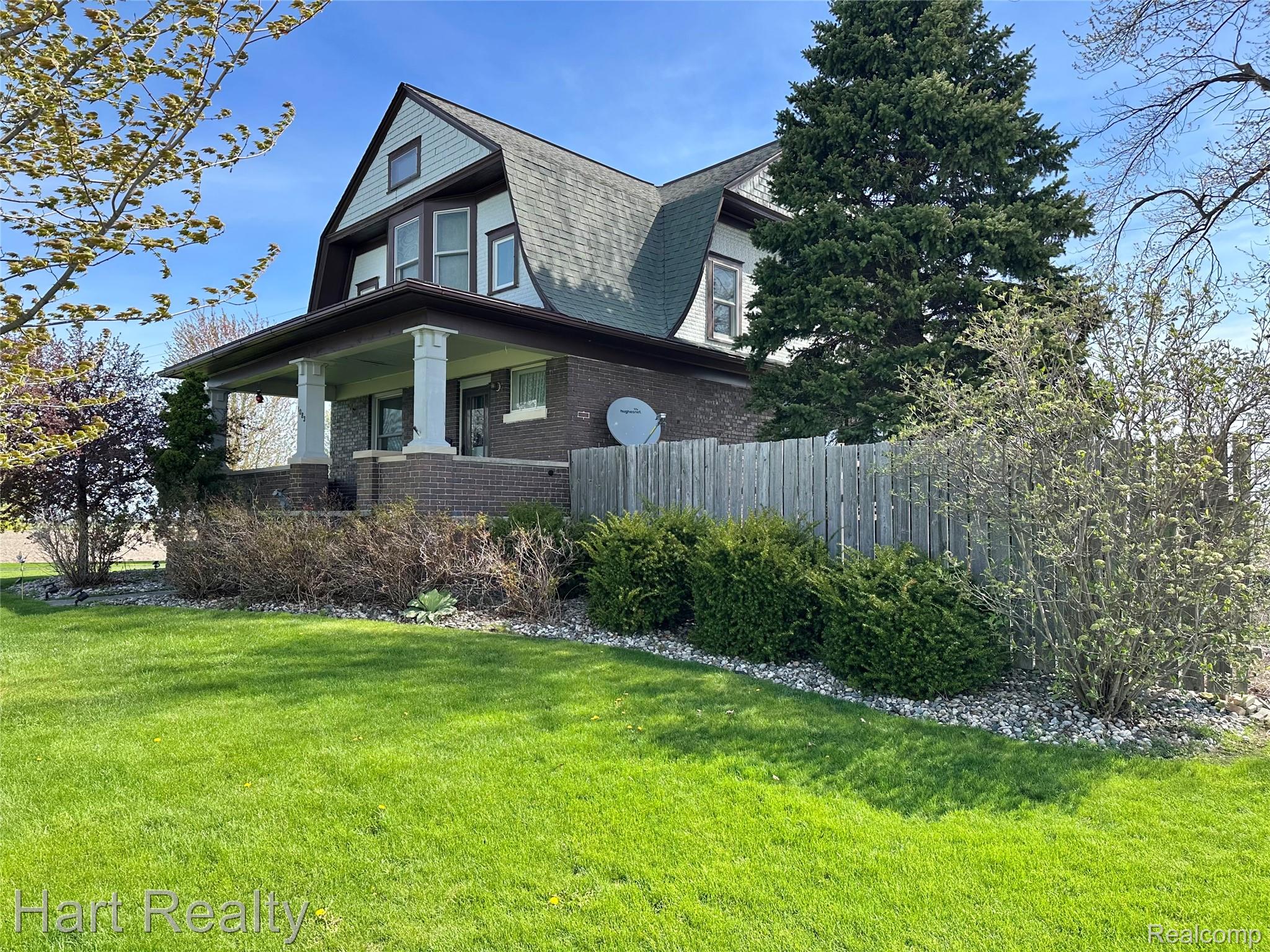 1083 S Van Buren Road