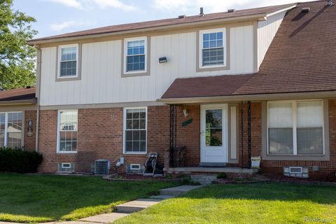 8841 Sunrise Drive Sterling Heights City MI 48312