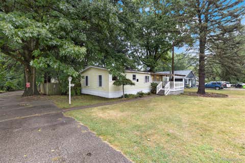 Photo of 8305 Donna Lou Drive, Brighton Township, MI 48114 (MLS # 20261051414)