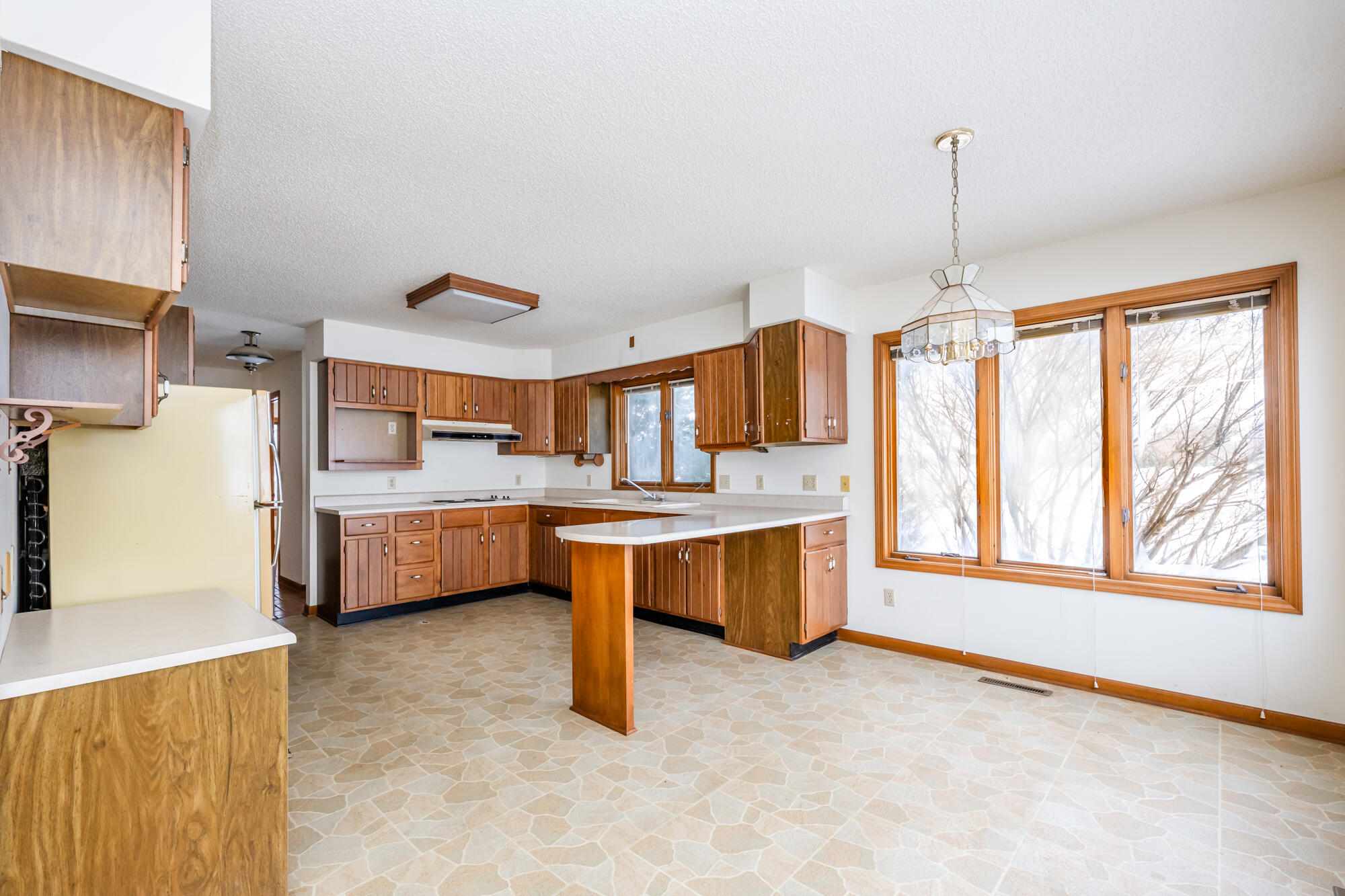 17383 S Basswood Road