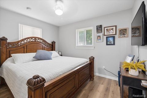 Tiny photo for 24315 Currier Street, Dearborn Heights City, MI 48125 (MLS # 20261039269)