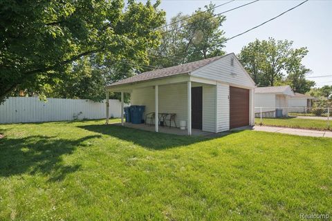 Tiny photo for 24315 Currier Street, Dearborn Heights City, MI 48125 (MLS # 20261039269)