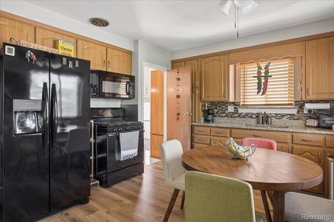Tiny photo for 24315 Currier Street, Dearborn Heights City, MI 48125 (MLS # 20261039269)