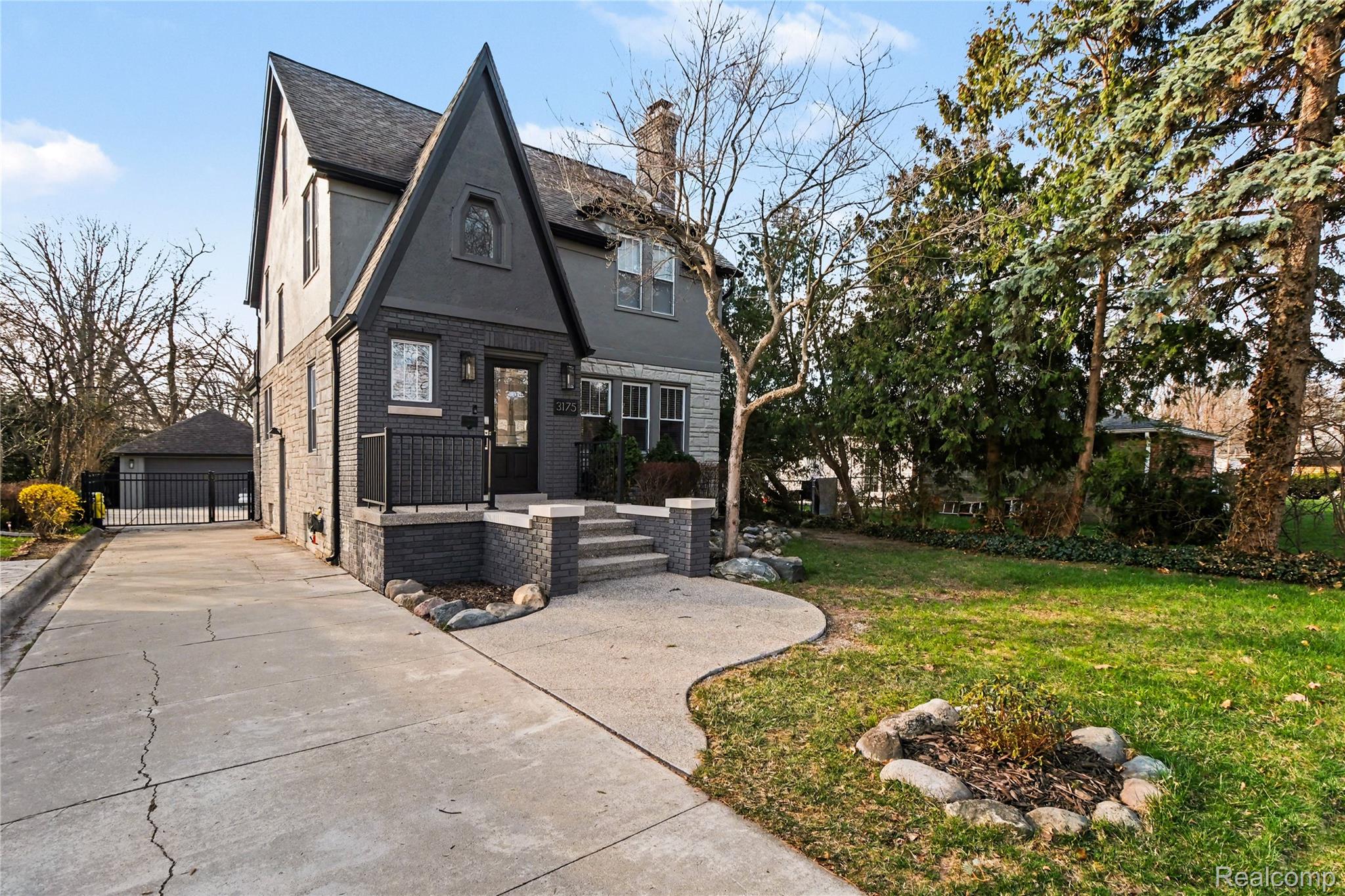 3175 Parker Drive
