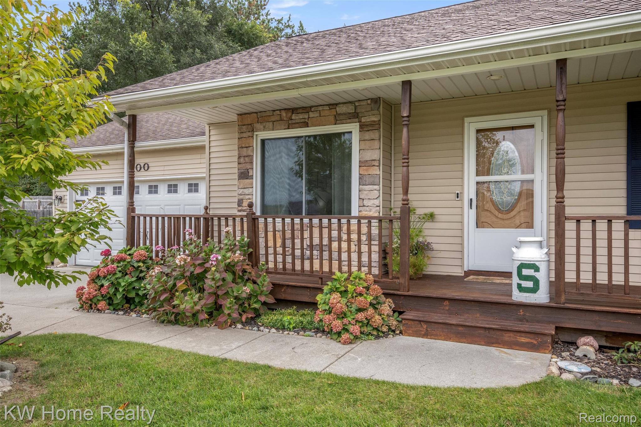 500 Clearwater Drive