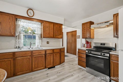 Tiny photo for 16182 Lincoln Street, Grand Haven Charter Township, MI 49417 (MLS # 71026055814)