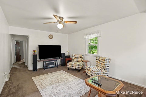 Tiny photo for 16182 Lincoln Street, Grand Haven Charter Township, MI 49417 (MLS # 71026055814)