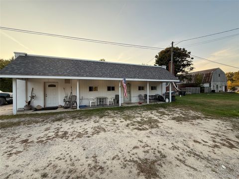 7406 Brockway Speaker Township MI 48454