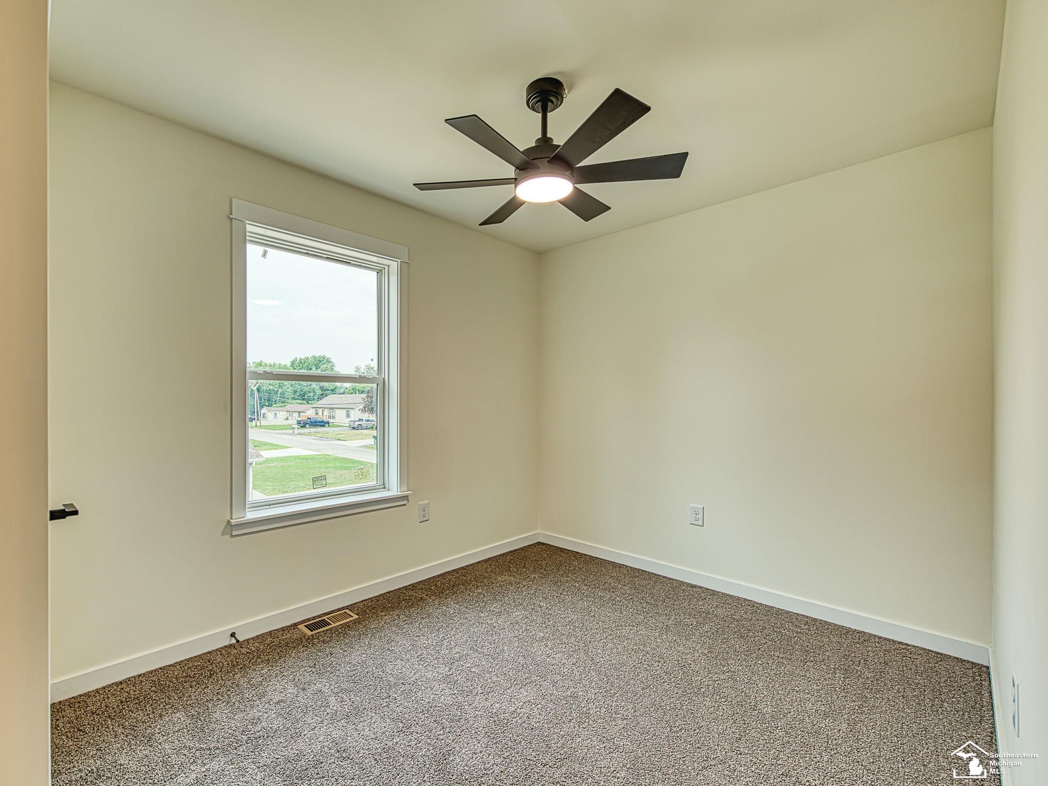 Monroe Charter Township, Michigan 48161, United States, 5 Bedrooms Bedrooms, ,3 BathroomsBathrooms,Residential,Active,173369