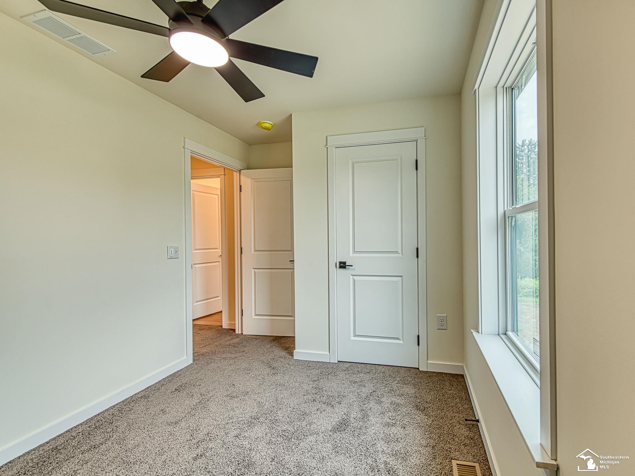 Monroe Charter Township, Michigan 48161, United States, 5 Bedrooms Bedrooms, ,3 BathroomsBathrooms,Residential,Active,173369