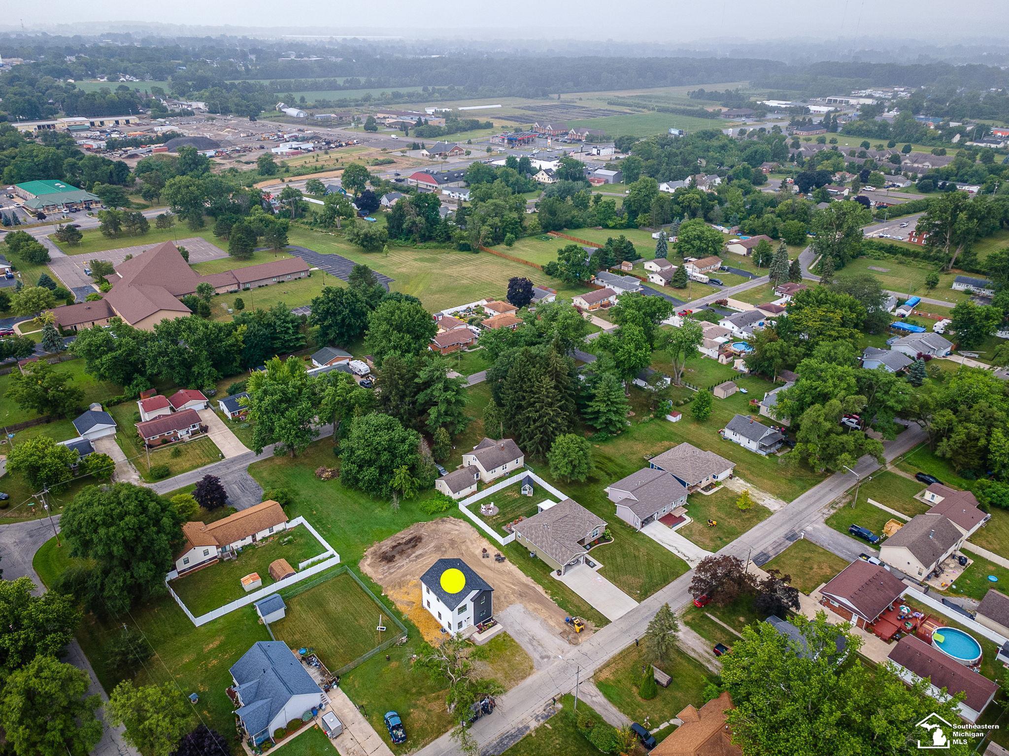 Monroe Charter Township, Michigan 48161, United States, 5 Bedrooms Bedrooms, ,3 BathroomsBathrooms,Residential,Active,173369