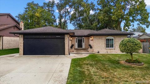 38543 Cheldon Street Clinton Charter Township MI 48038