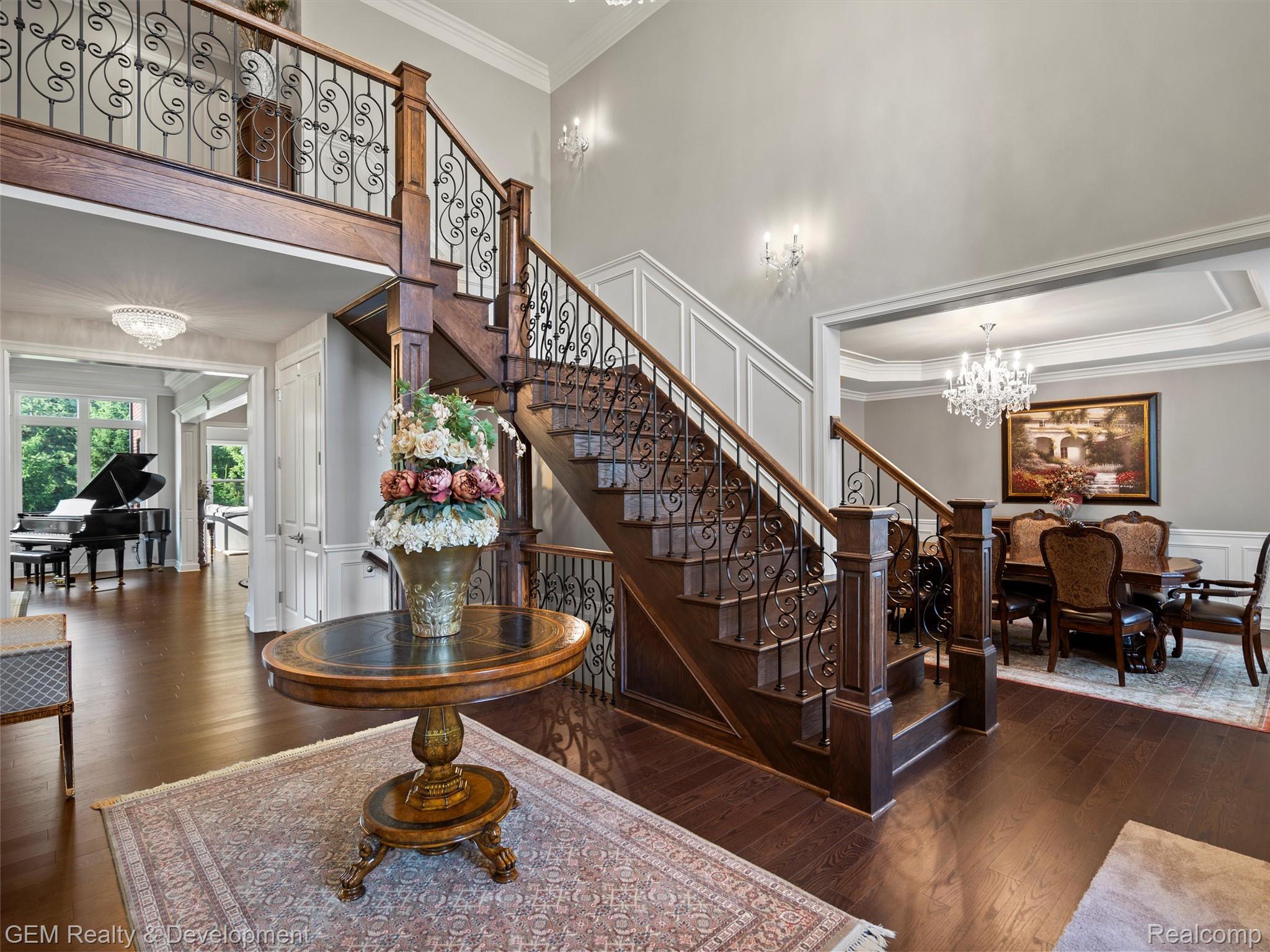 47545 Casa Loma Court