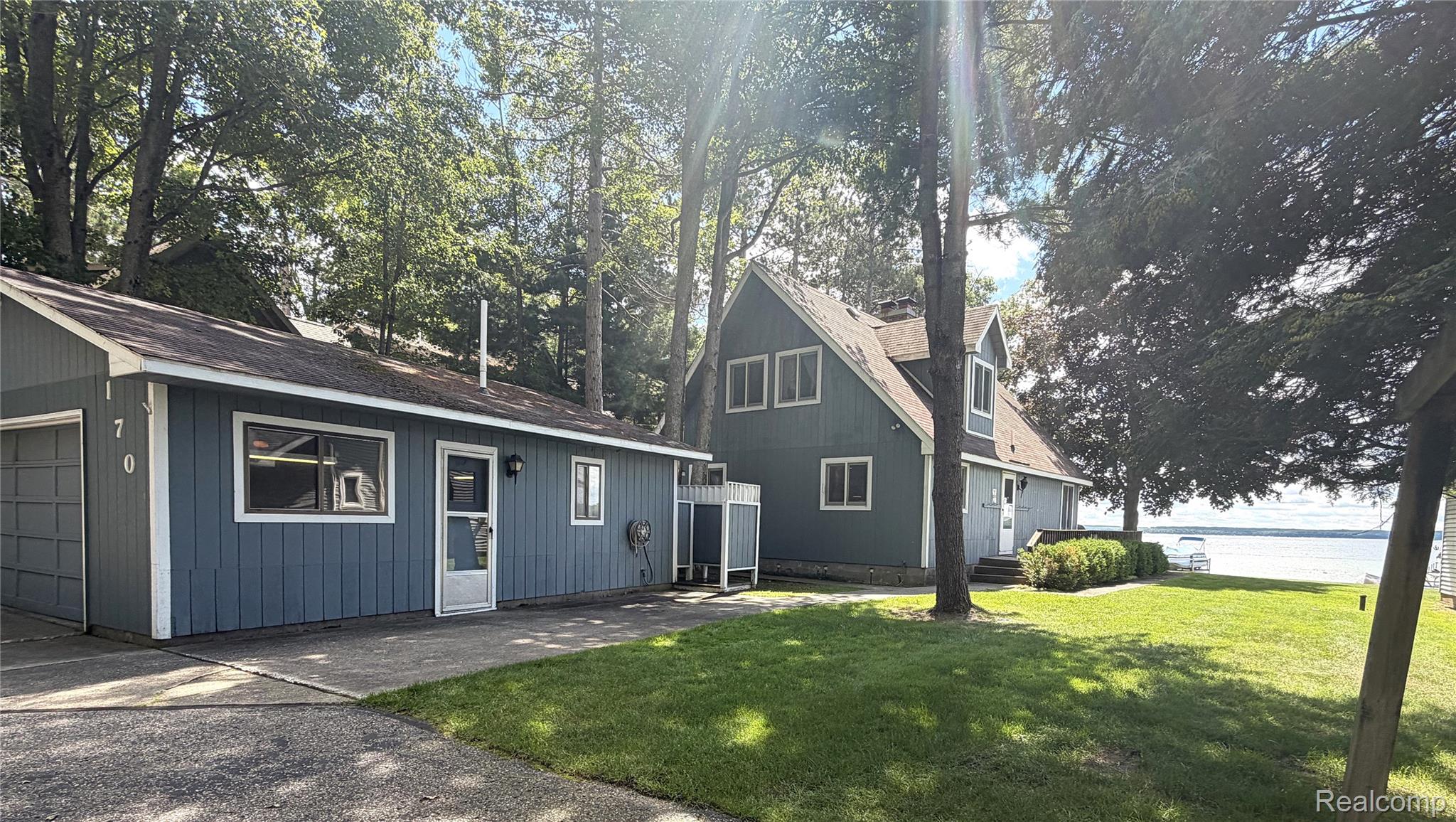 170 Flagpoint Avenue