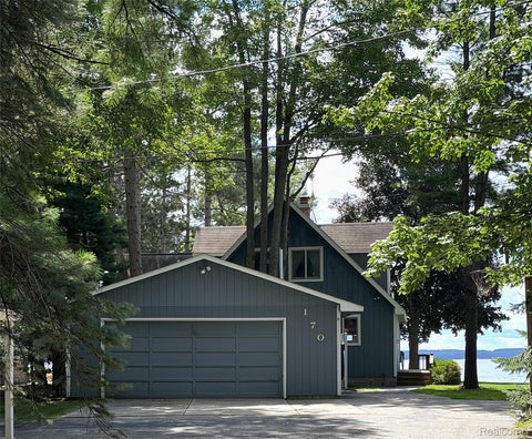 Photo for 170 Flagpoint Avenue