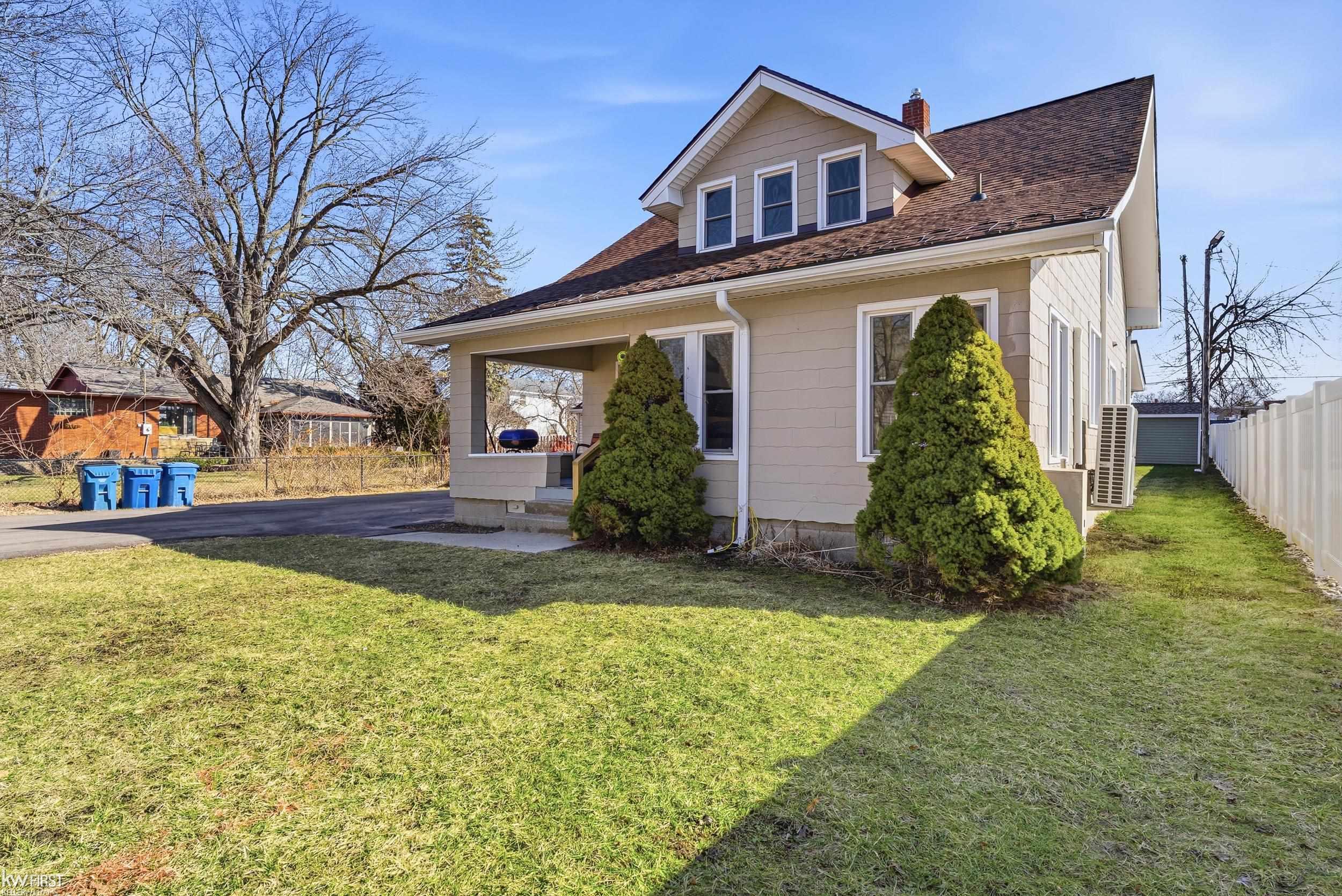 216 N Genesee Street