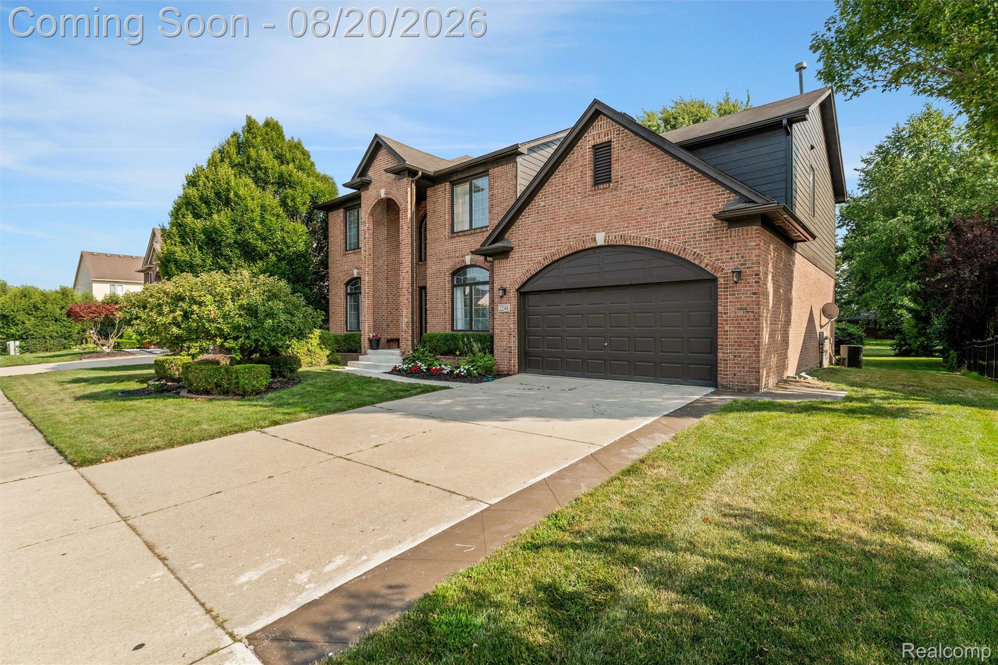 22344 Woodlake Drive