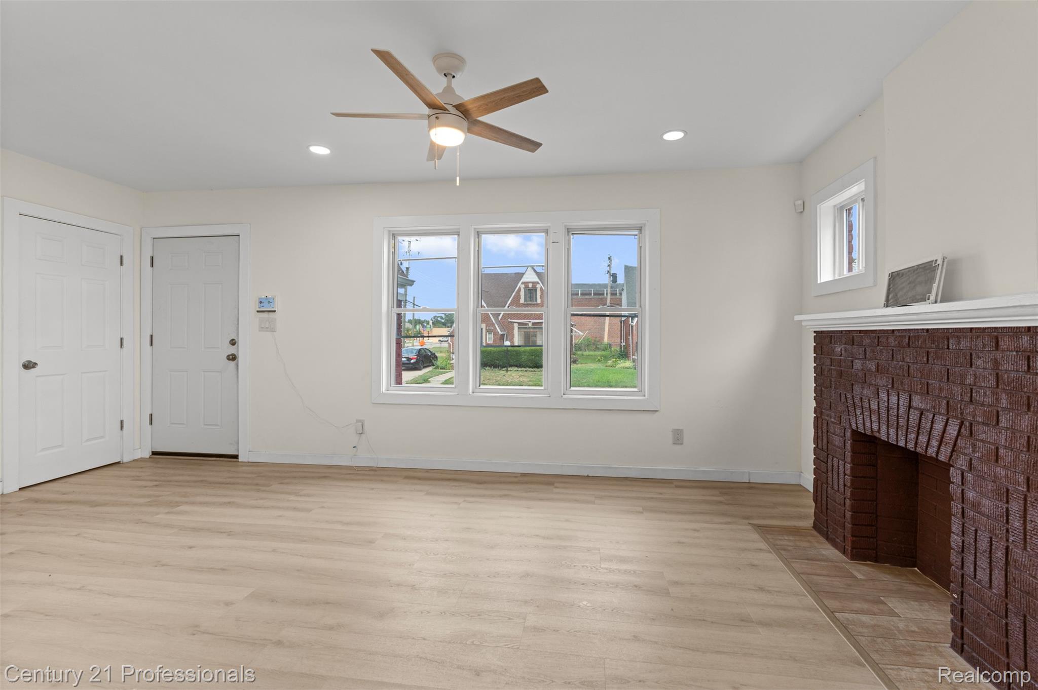 16809 Woodingham Drive