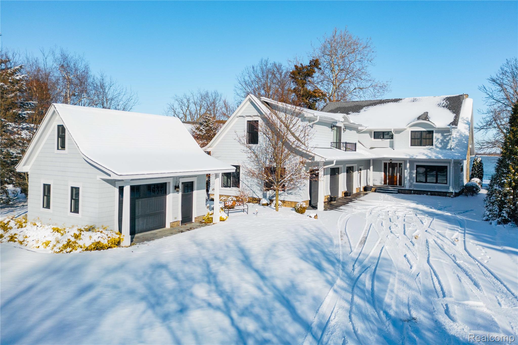 19495 Lighthouse Point