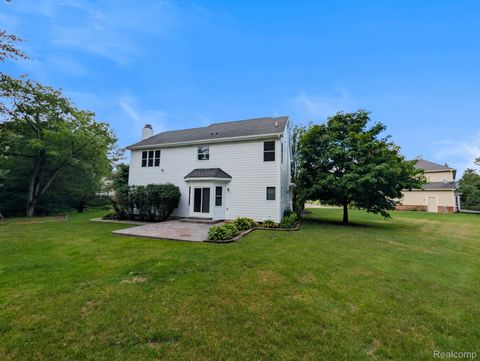 Tiny photo for 1859 Lonesome Lake Court, Orion Charter Township, MI 48362 (MLS # 20261046329)