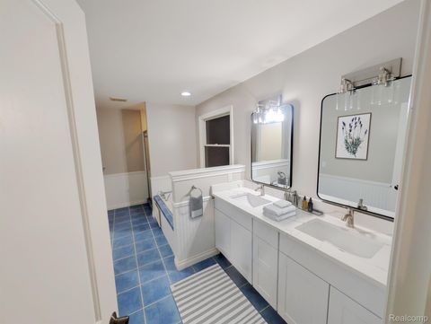 Tiny photo for 1859 Lonesome Lake Court, Orion Charter Township, MI 48362 (MLS # 20261046329)
