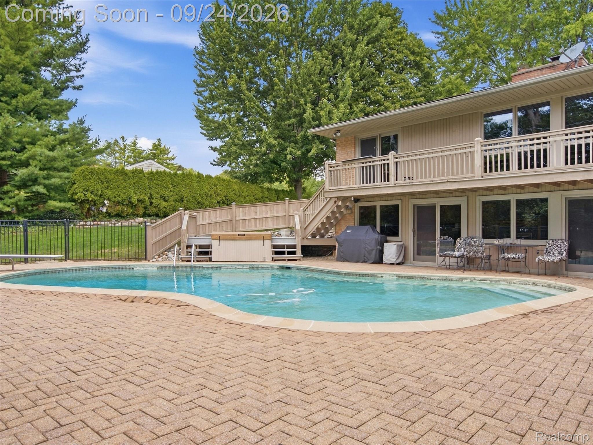4430 Queens Way