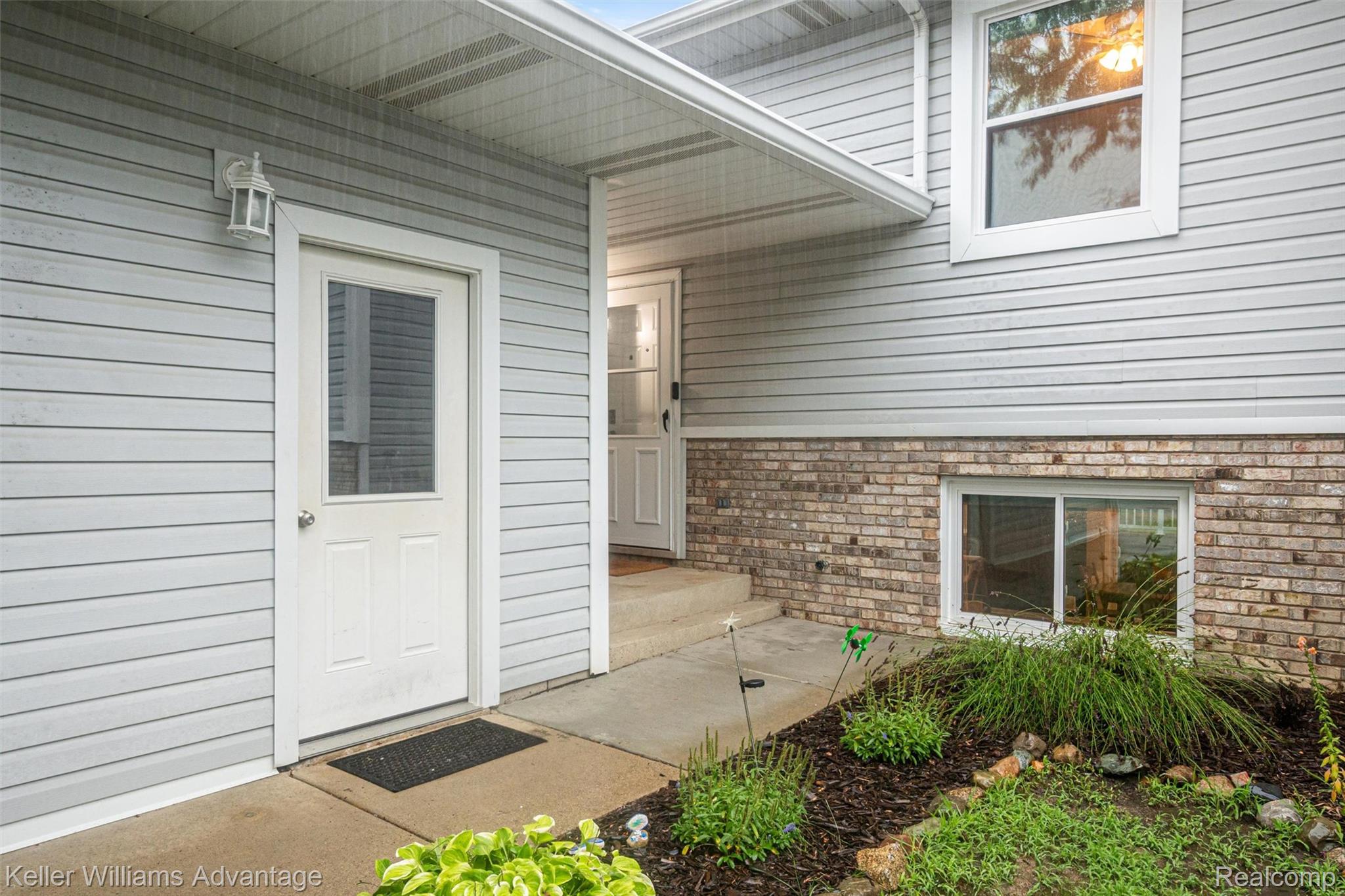 572 River Pointe Court