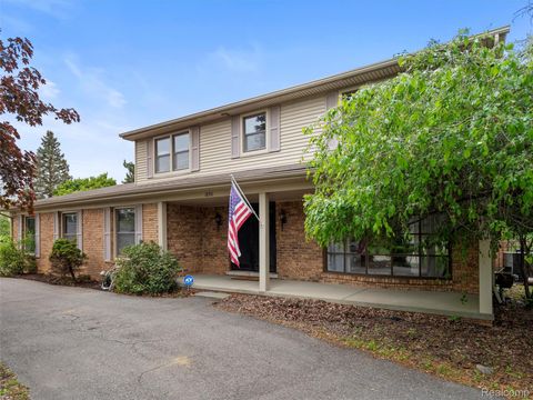 1890 Ludgate Lane Rochester Hills City MI 48309