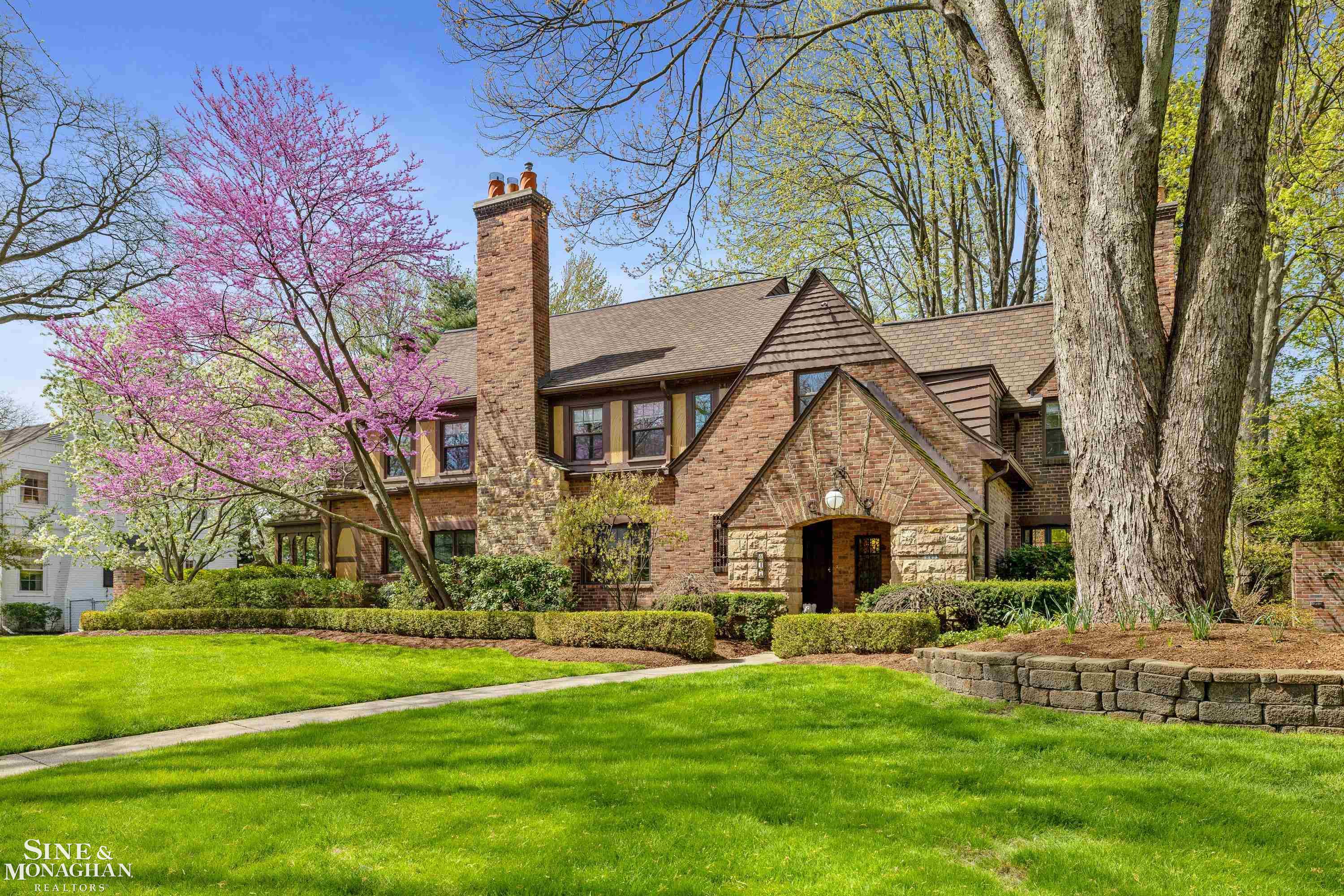847 Whittier Road