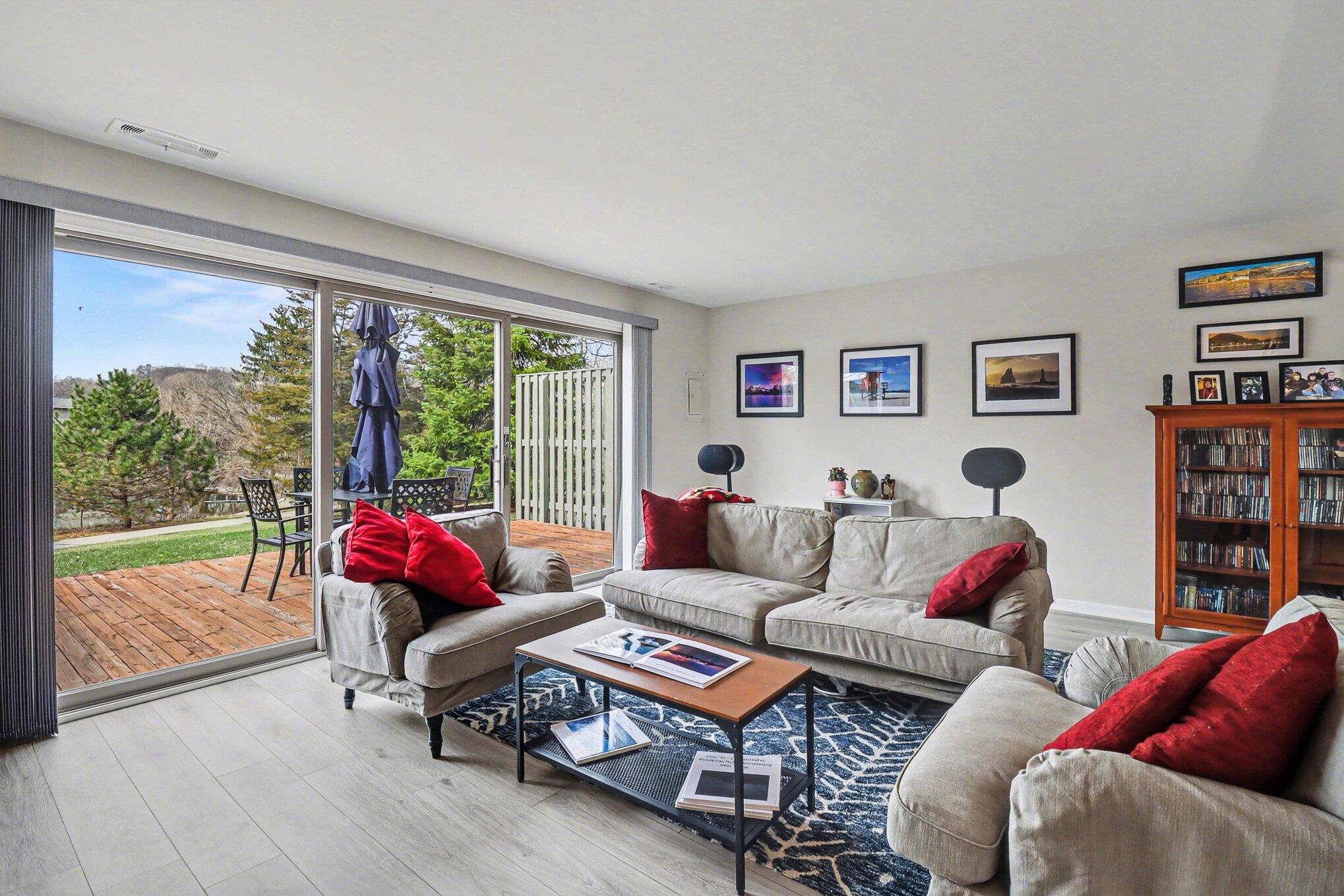 719 Watersedge Drive