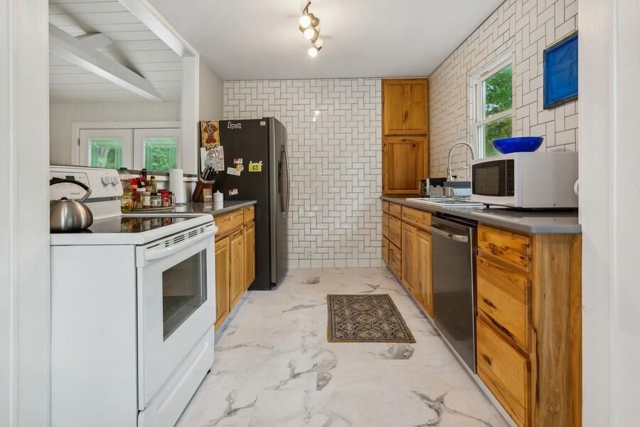 13176 Red Arrow Highway