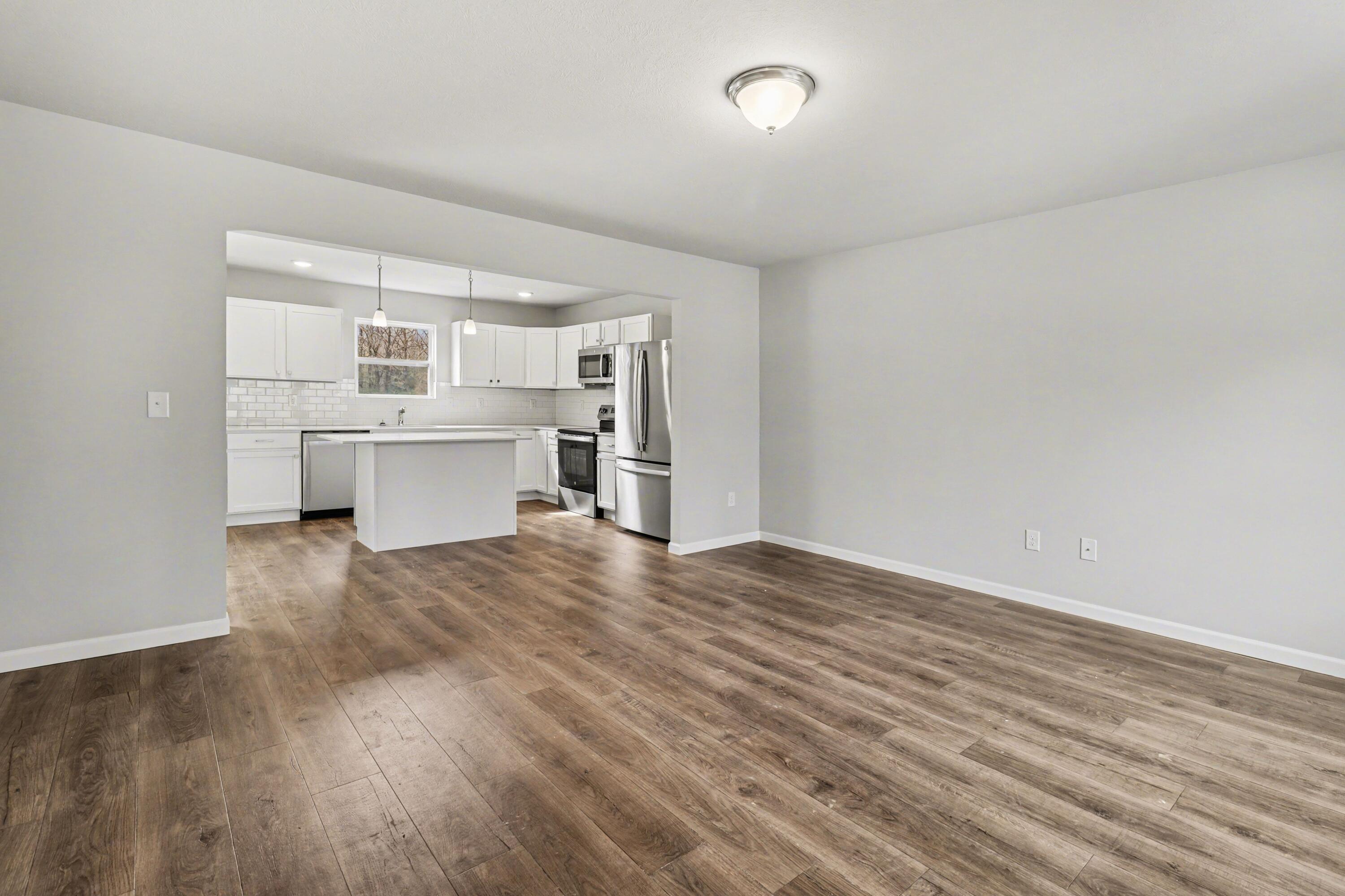 16377 Mitchell Crk Trail