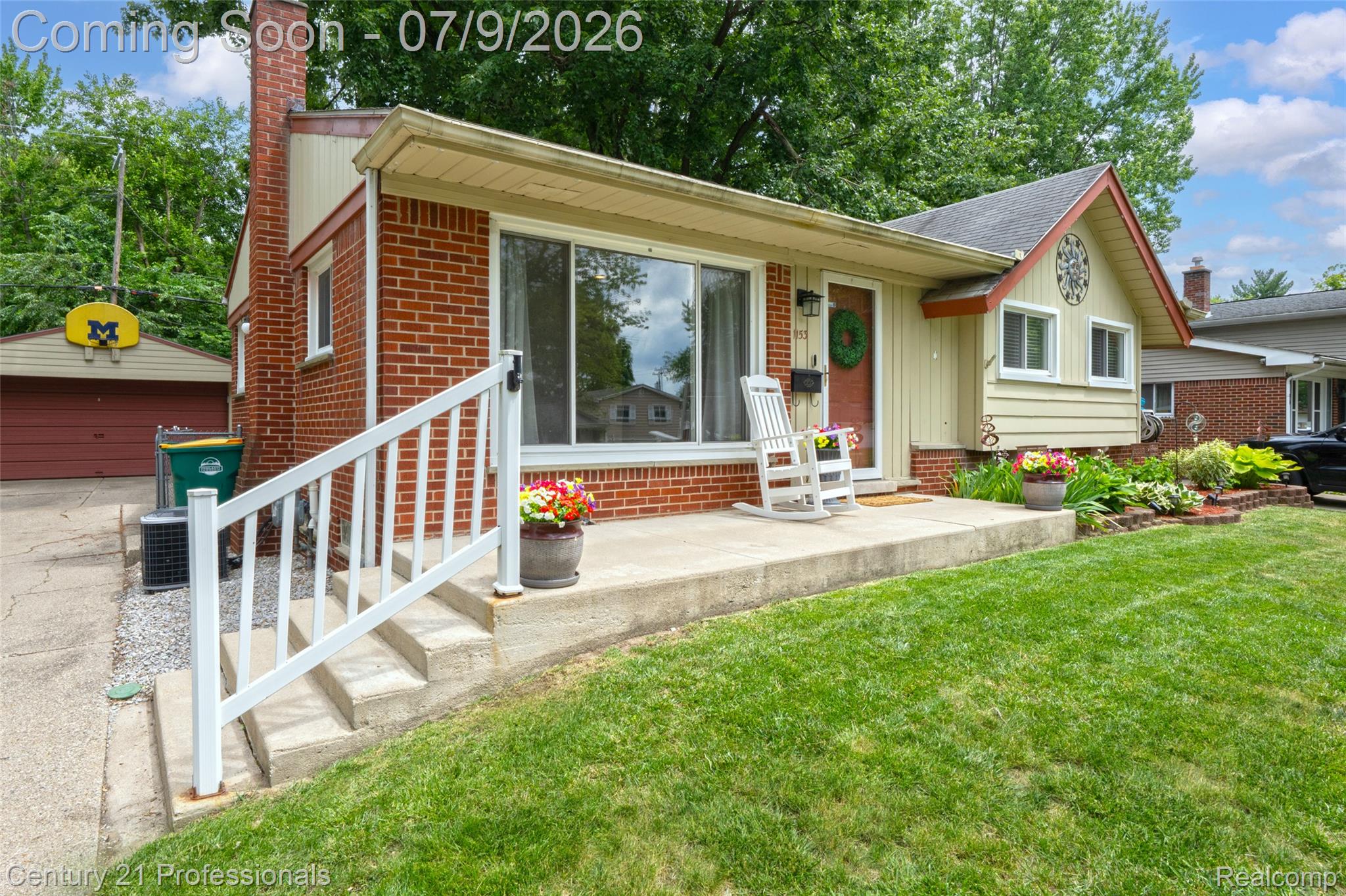 1153 Gault Drive N