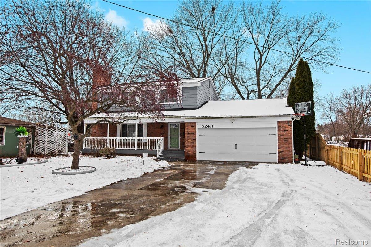 52411 Washington Street