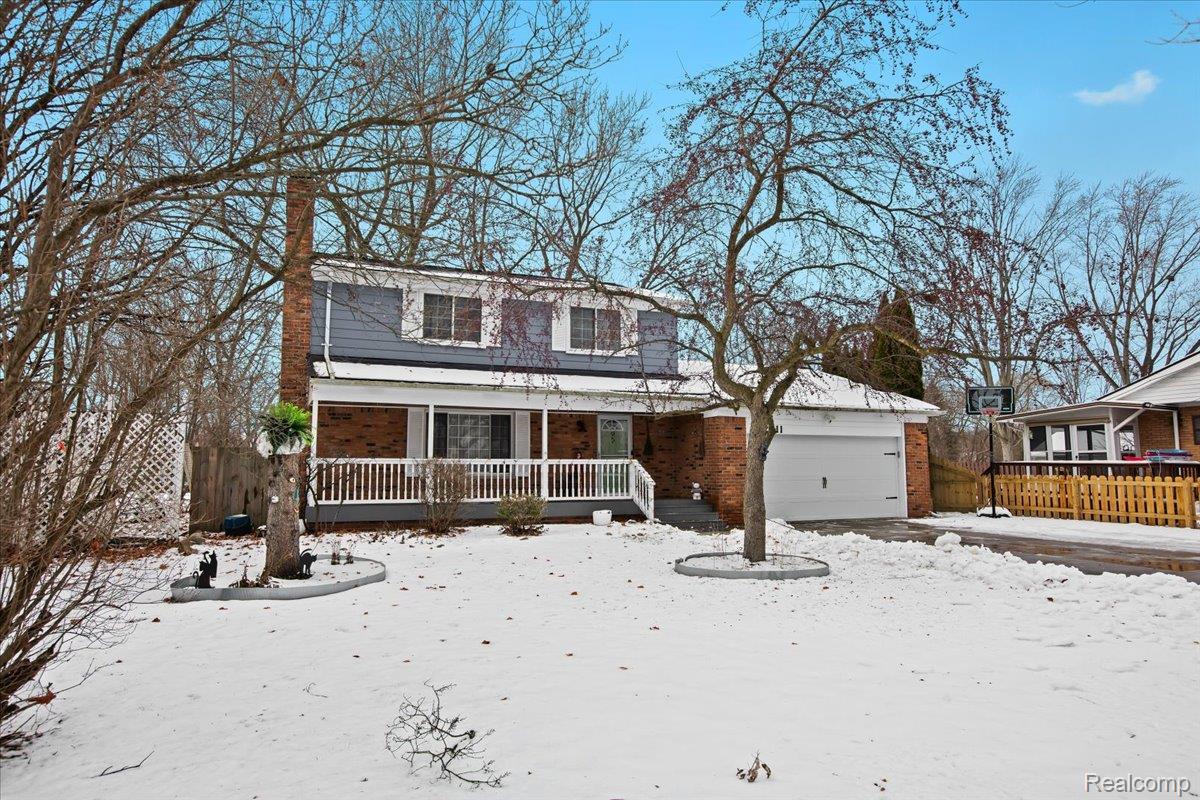 52411 Washington Street