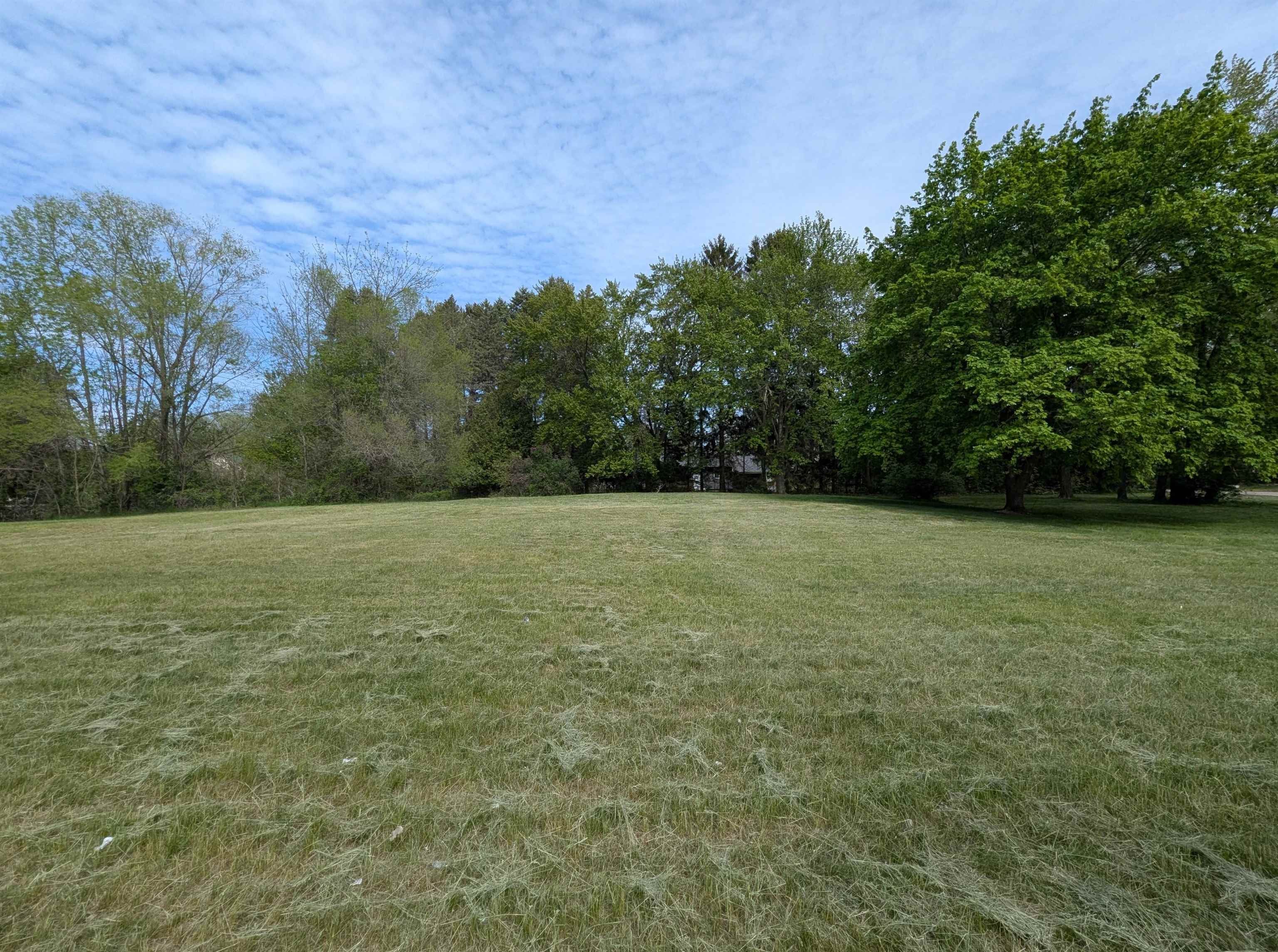 216 N Mackinaw Road