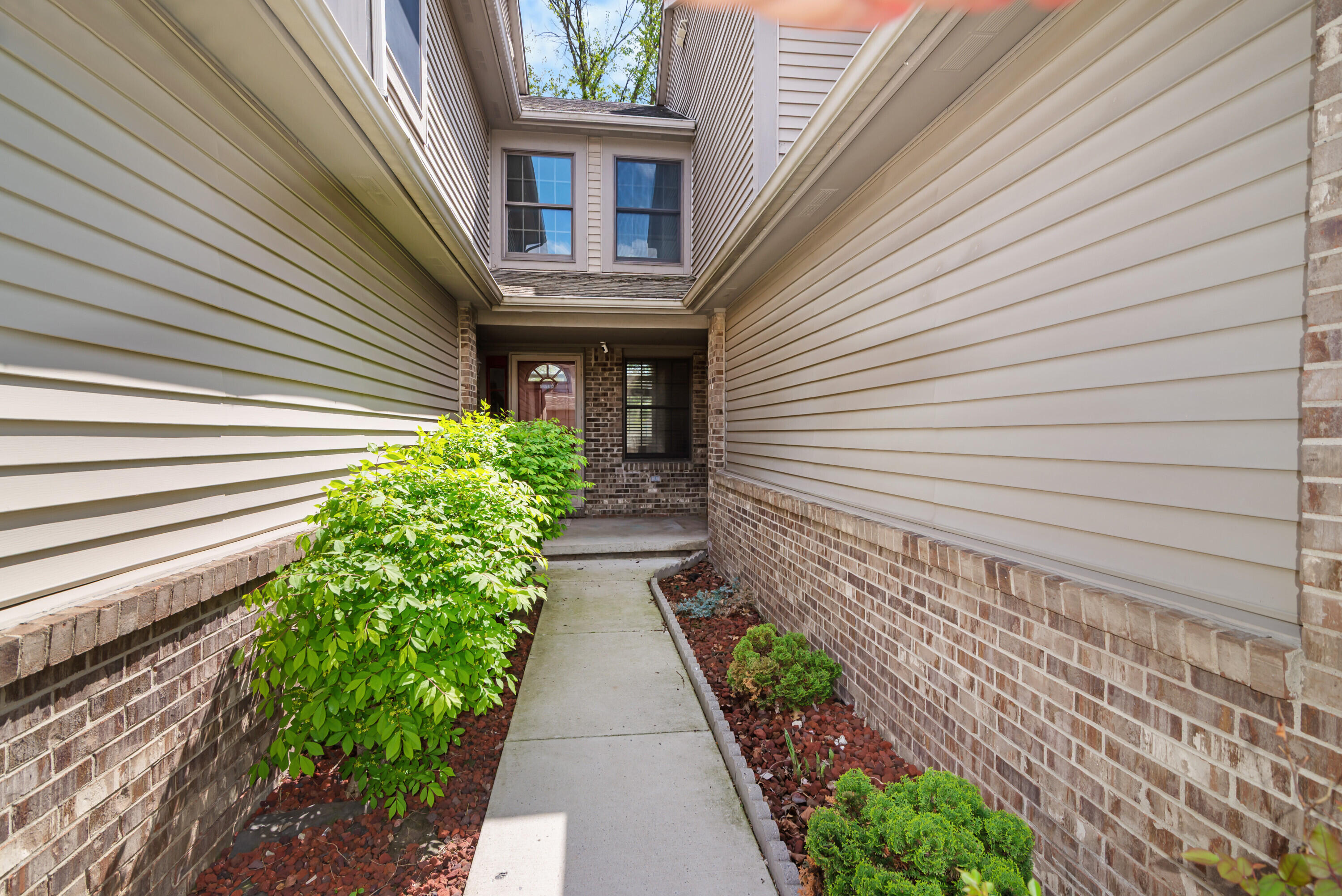 45189 Horseshoe Circle