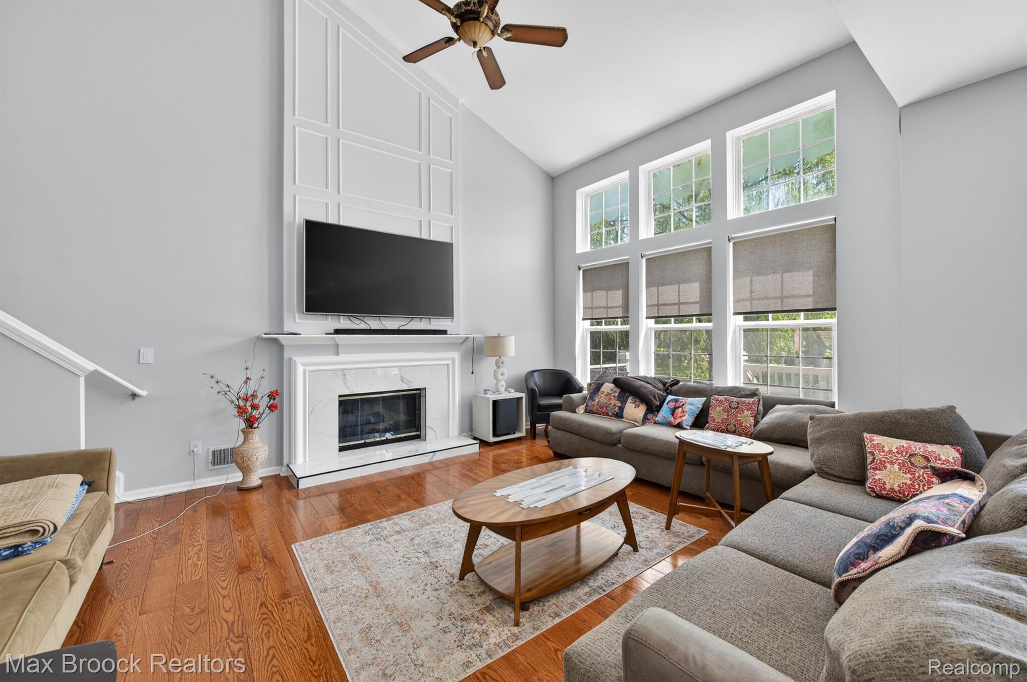 15034 Oak Knoll Court